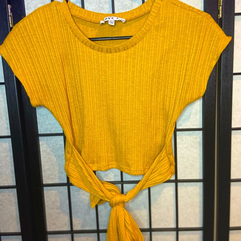 Crop top